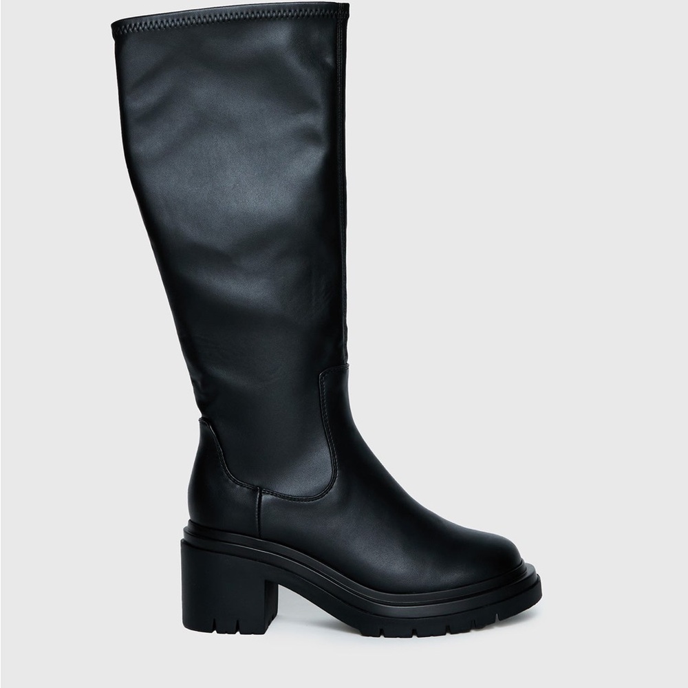 Princess Polly Hardy Boots Black 10